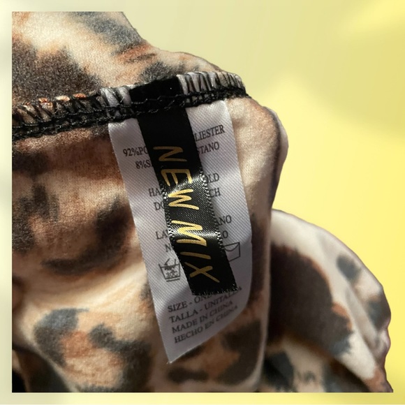 Leopard Print Leggings - Picture 2 of 3